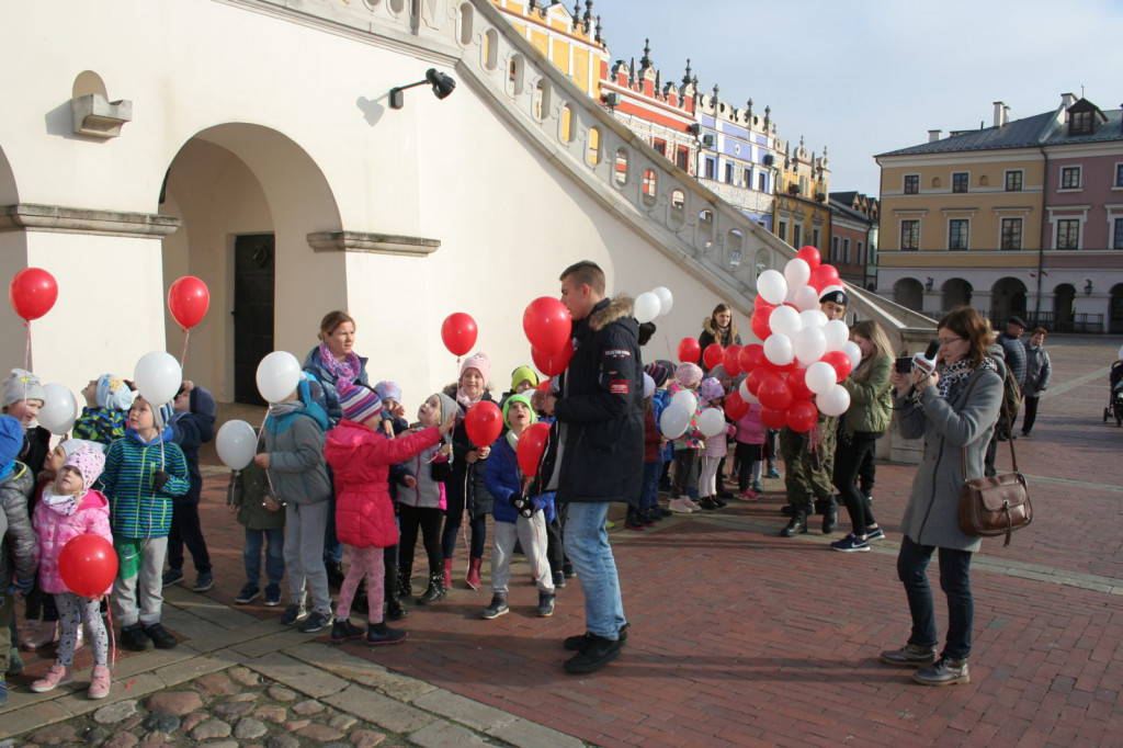 Zamość: Wypuścili w niebo 100 balonów [FOTO]