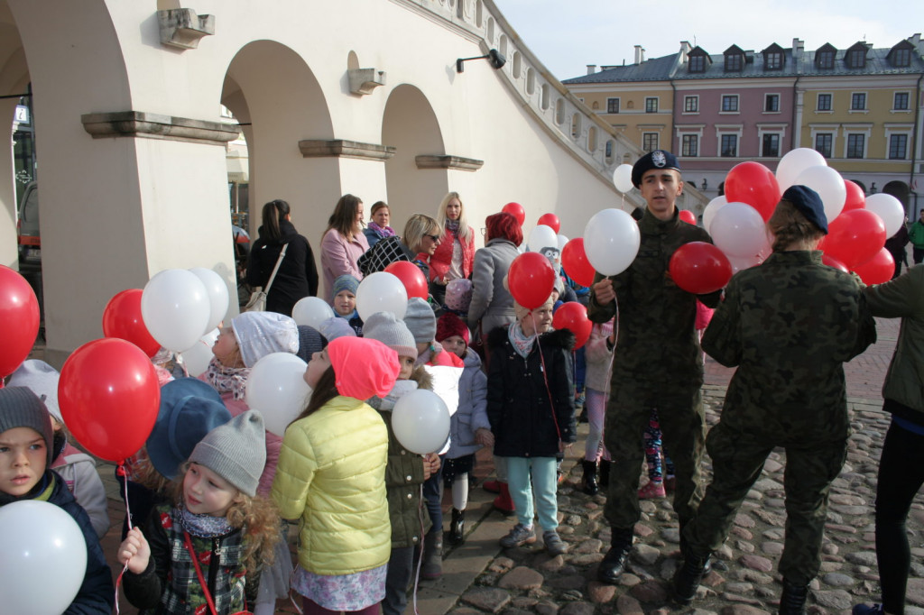 Zamość: Wypuścili w niebo 100 balonów [FOTO]