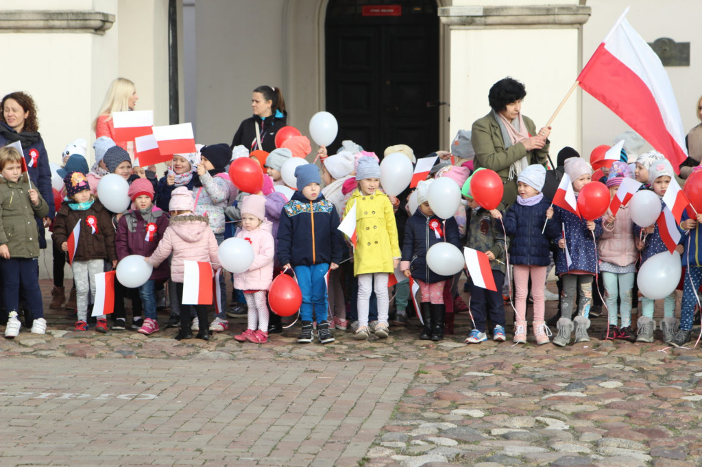 Zamość: Wypuścili w niebo 100 balonów [FOTO]