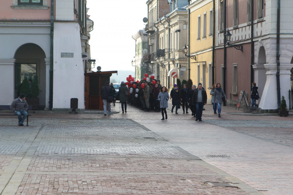 Zamość: Wypuścili w niebo 100 balonów [FOTO]