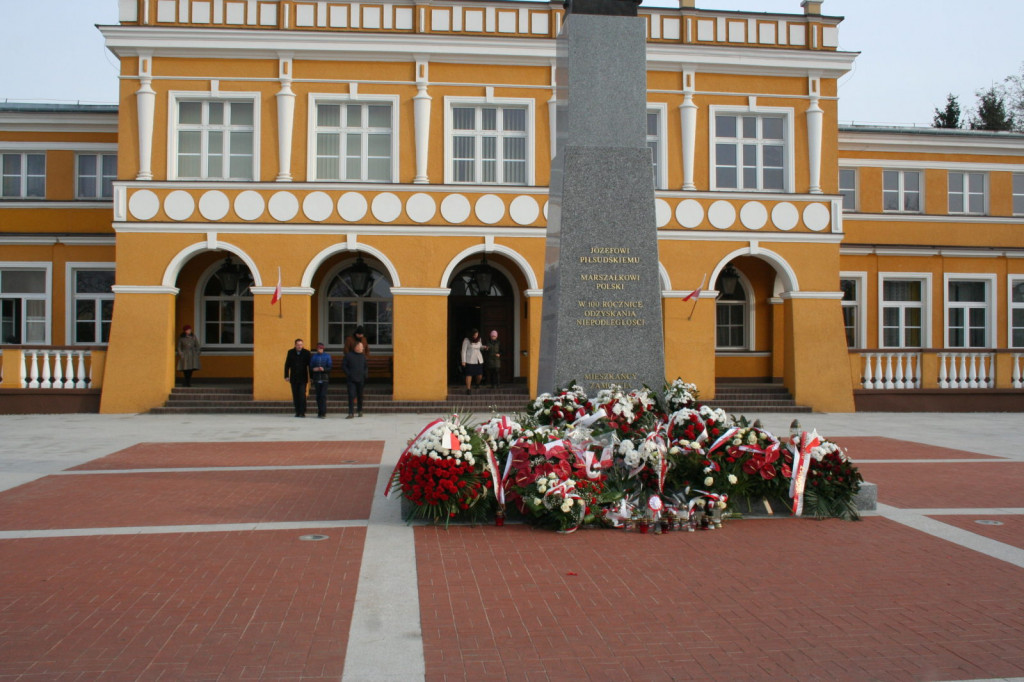 Zamość: Koncert patriotyczny w wykonaniu uczniów ZNSS 
