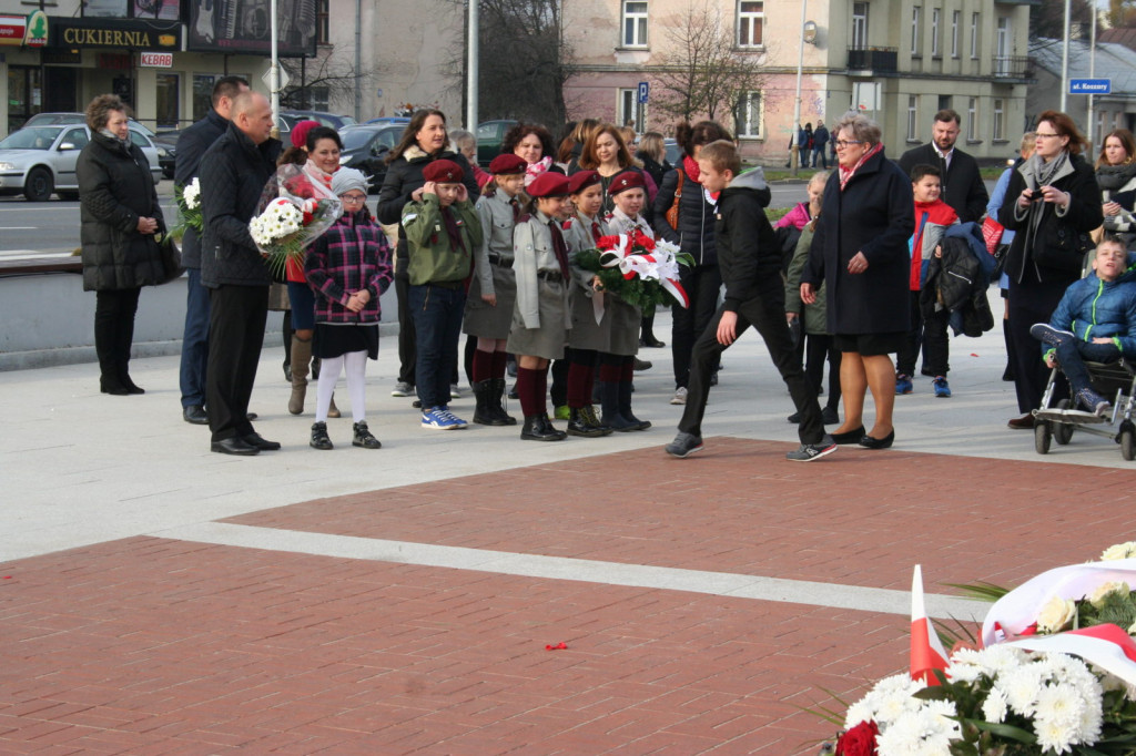 Zamość: Koncert patriotyczny w wykonaniu uczniów ZNSS 