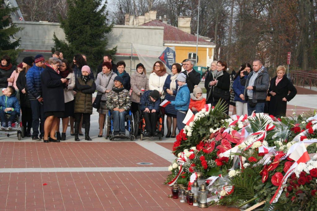 Zamość: Koncert patriotyczny w wykonaniu uczniów ZNSS 
