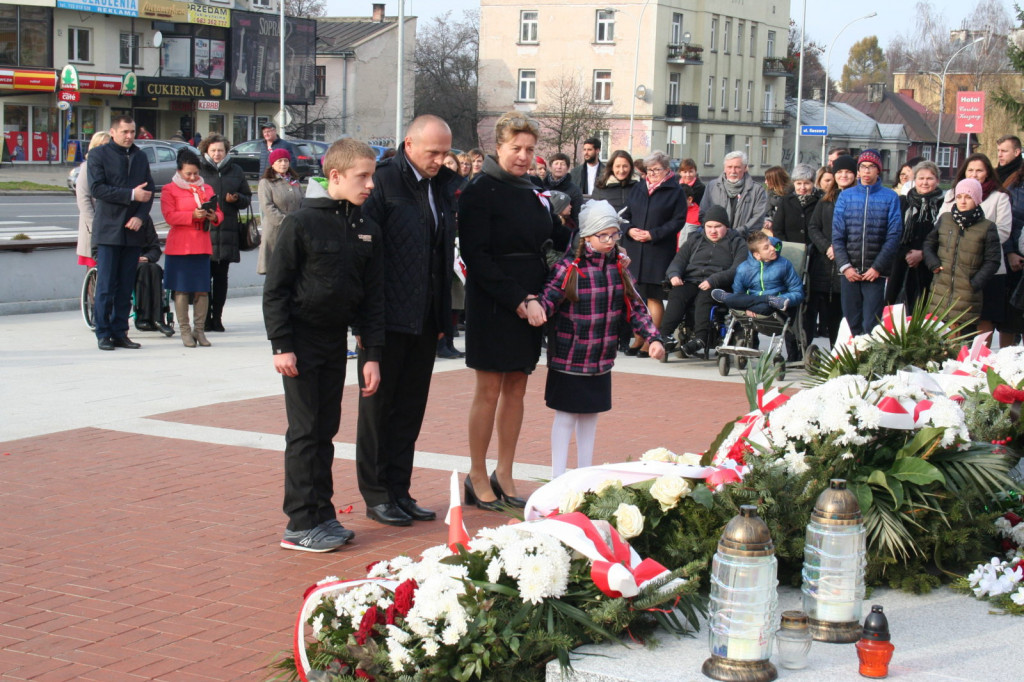 Zamość: Koncert patriotyczny w wykonaniu uczniów ZNSS 