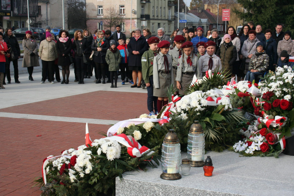 Zamość: Koncert patriotyczny w wykonaniu uczniów ZNSS 
