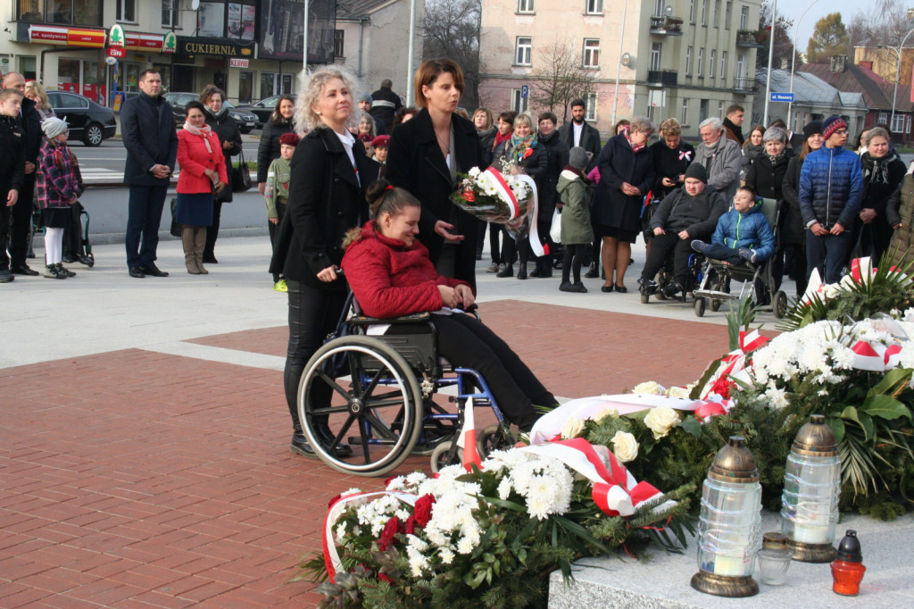 Zamość: Koncert patriotyczny w wykonaniu uczniów ZNSS 