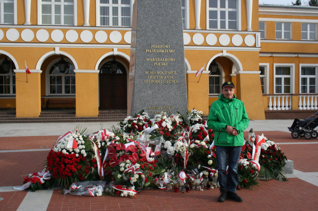 Zamość: Koncert patriotyczny w wykonaniu uczniów ZNSS 