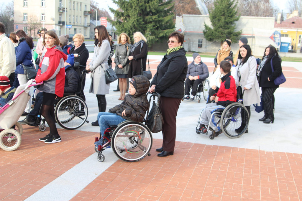 Zamość: Koncert patriotyczny w wykonaniu uczniów ZNSS 