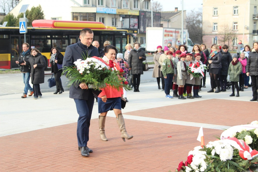Zamość: Koncert patriotyczny w wykonaniu uczniów ZNSS 