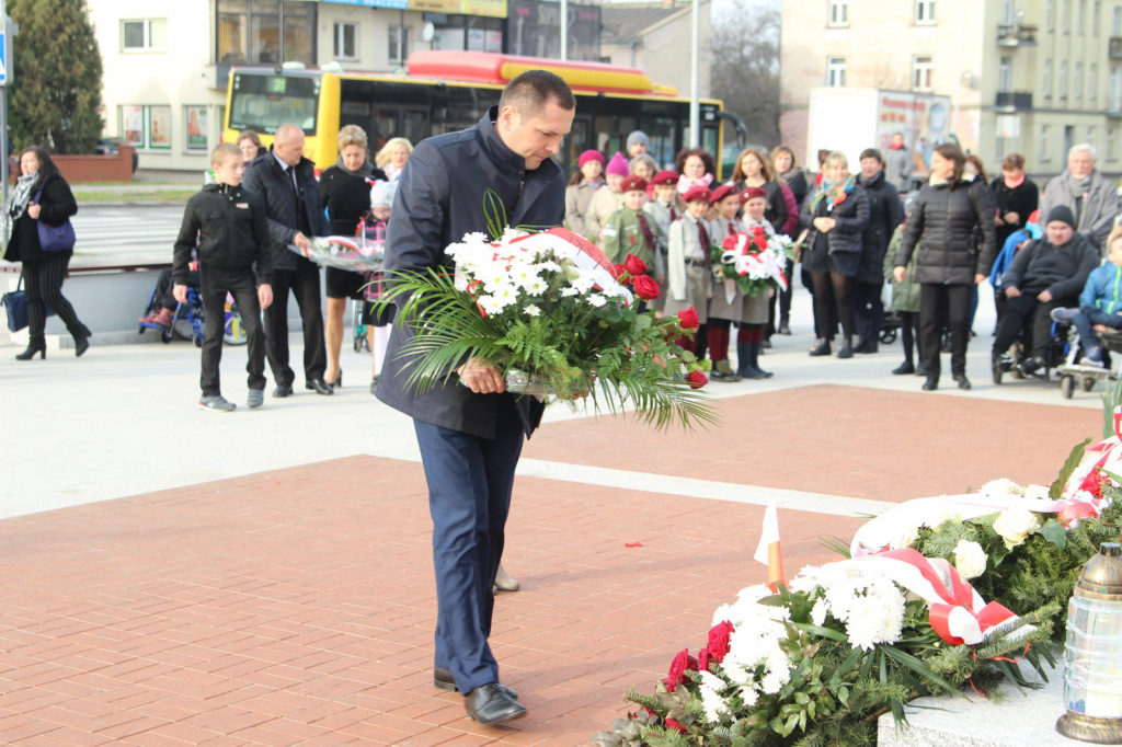 Zamość: Koncert patriotyczny w wykonaniu uczniów ZNSS 
