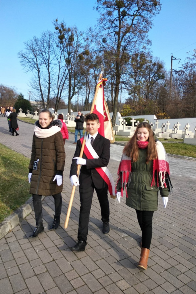 Zamość: Uczniowie SP nr 8 we Lwowie uczcili Święto Niepodległości [FOTO]