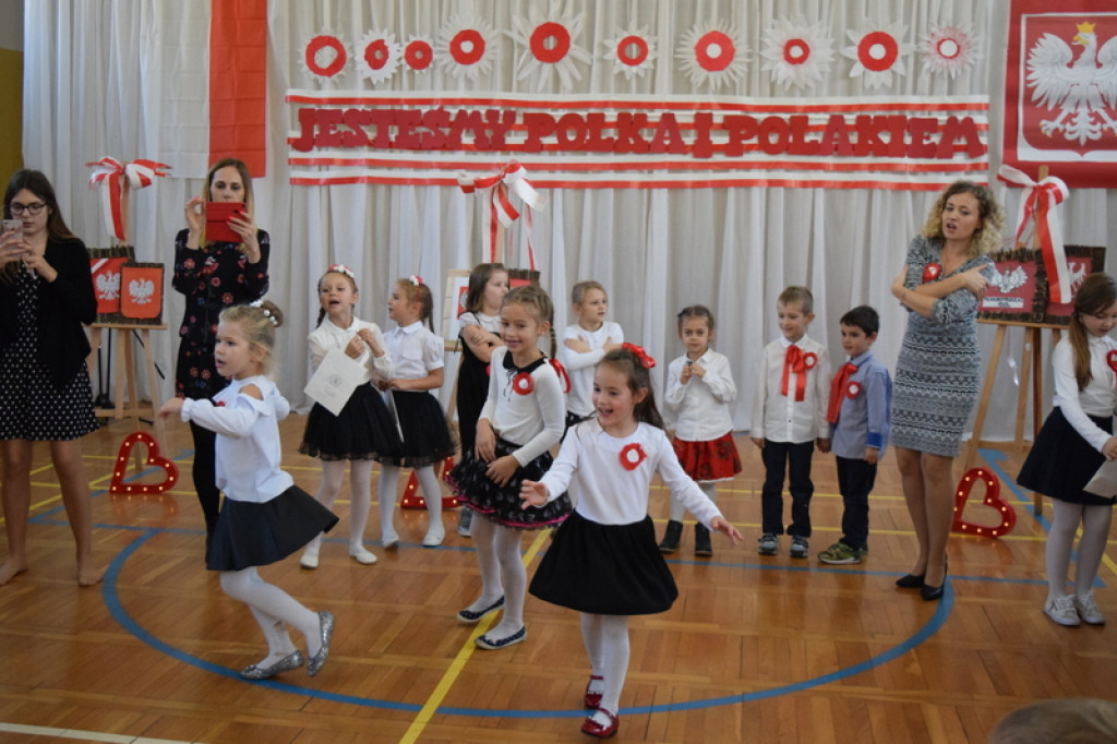 Zamość: Konkurs piosenki patriotycznej dla dzieci z  zamojskich przedszkoli [FOTO]