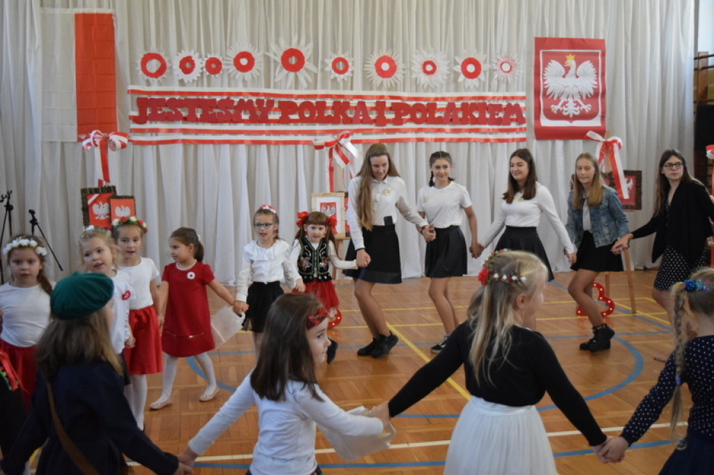 Zamość: Konkurs piosenki patriotycznej dla dzieci z  zamojskich przedszkoli [FOTO]