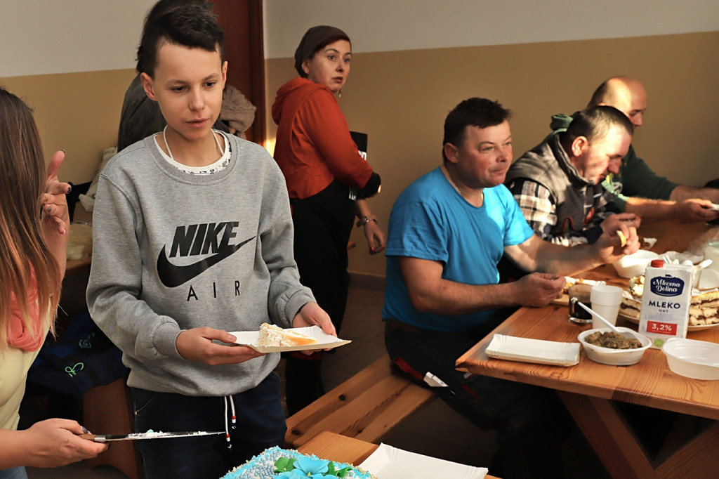 Zamość: Zespół Vox, Jarzębina, Adrian Makar, armia aniołów, święty Mikołaj i prawdziwy renifer dla Adriana