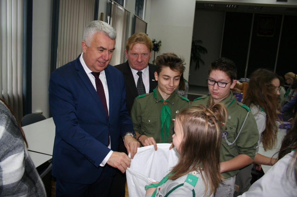 Zamość: Przygotowano ponad 100 paczek dla Kombatantów [FOTO]