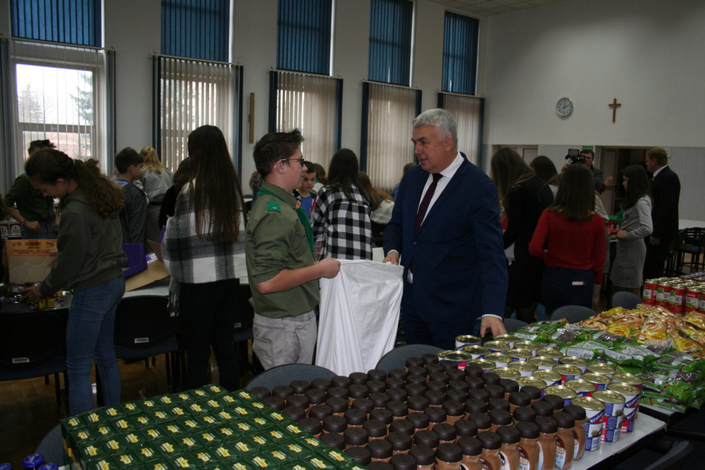 Zamość: Przygotowano ponad 100 paczek dla Kombatantów [FOTO]