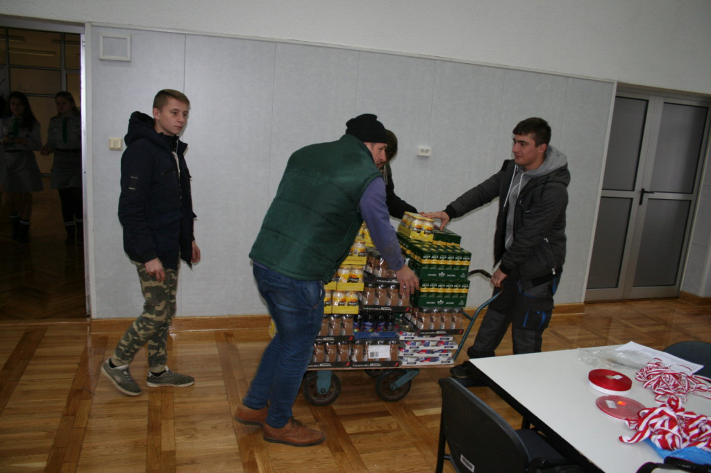 Zamość: Przygotowano ponad 100 paczek dla Kombatantów [FOTO]