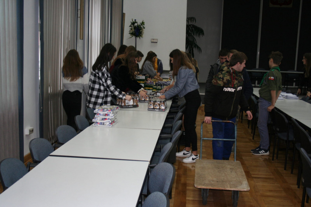 Zamość: Przygotowano ponad 100 paczek dla Kombatantów [FOTO]