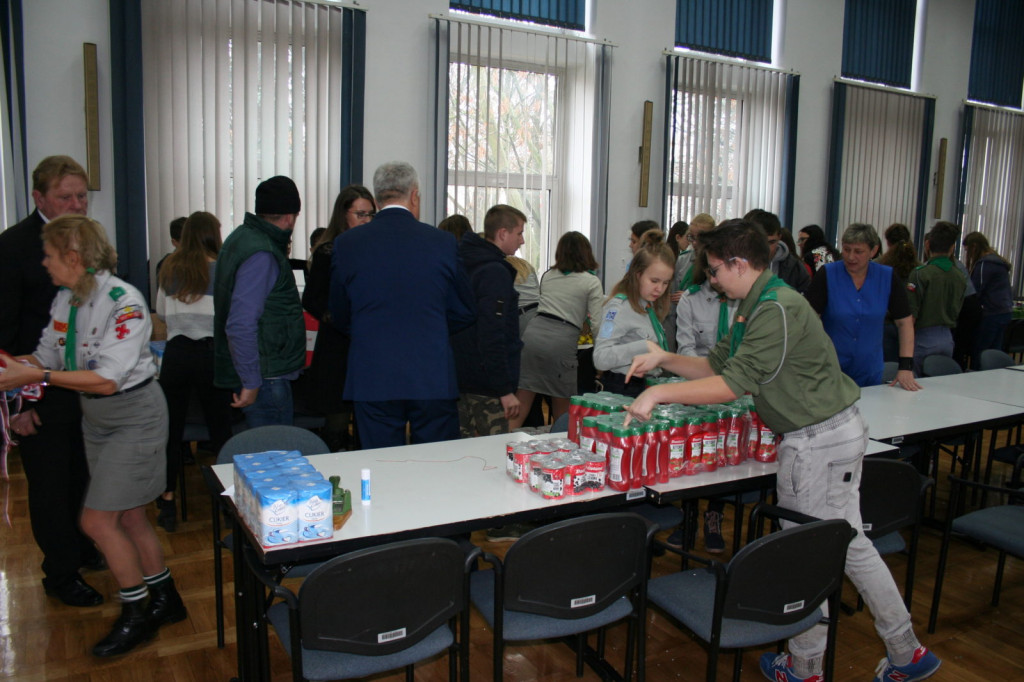 Zamość: Przygotowano ponad 100 paczek dla Kombatantów [FOTO]