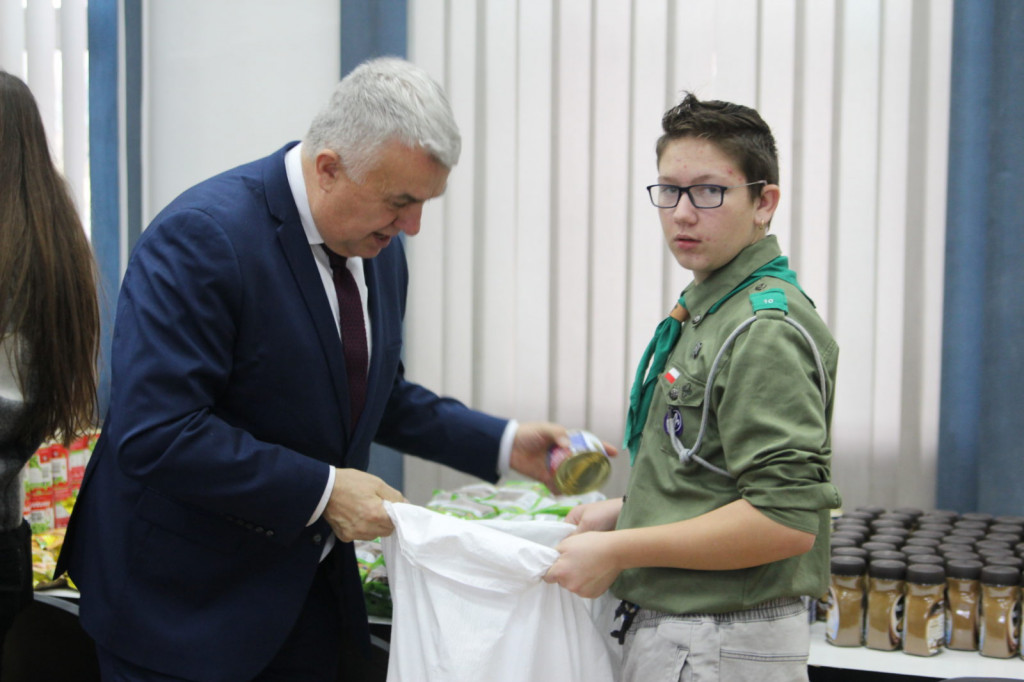 Zamość: Przygotowano ponad 100 paczek dla Kombatantów [FOTO]