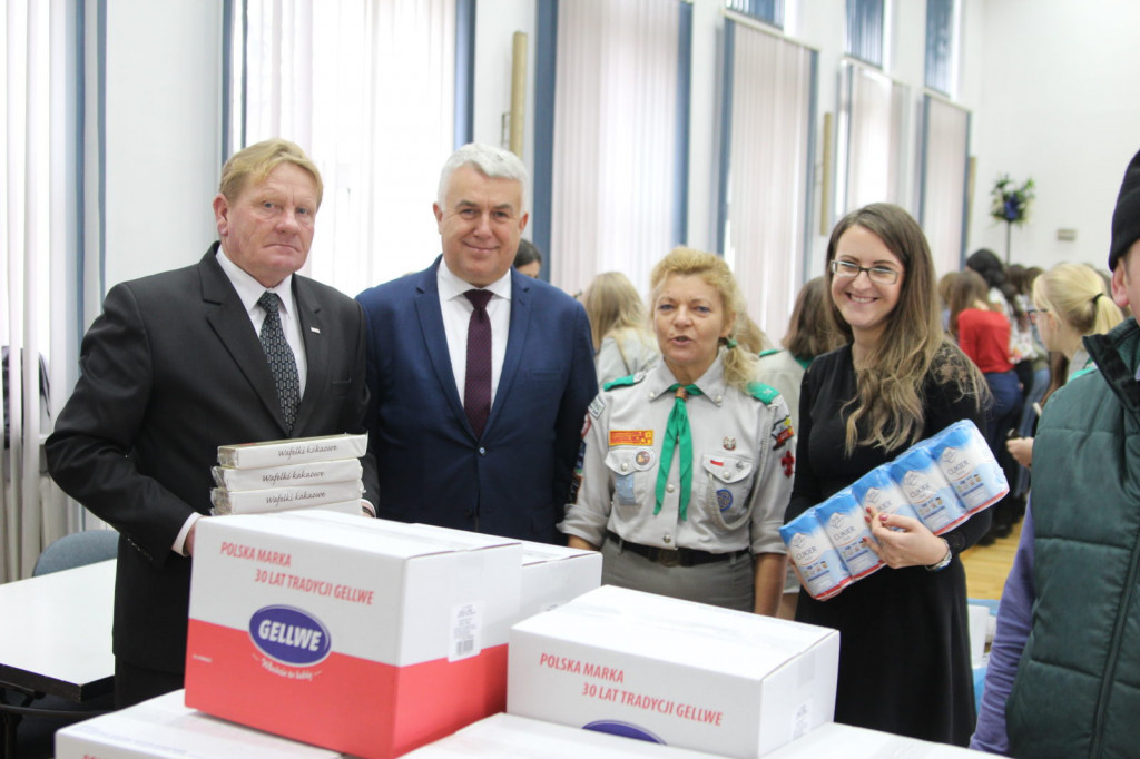 Zamość: Przygotowano ponad 100 paczek dla Kombatantów [FOTO]