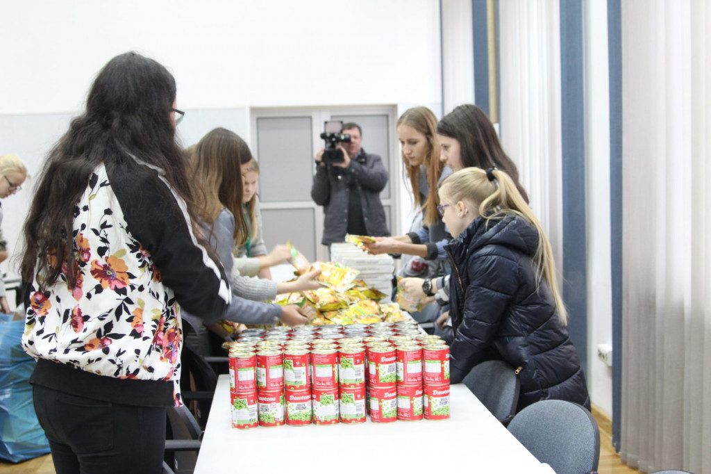 Zamość: Przygotowano ponad 100 paczek dla Kombatantów [FOTO]