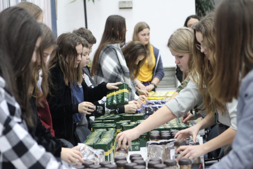 Zamość: Przygotowano ponad 100 paczek dla Kombatantów [FOTO]