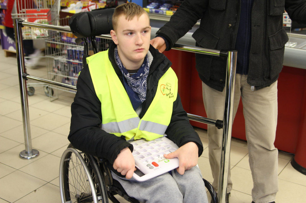 Zamość: Trwa Świąteczna Zbiórka Żywności - Ty też możesz pomóc! [FOTO]