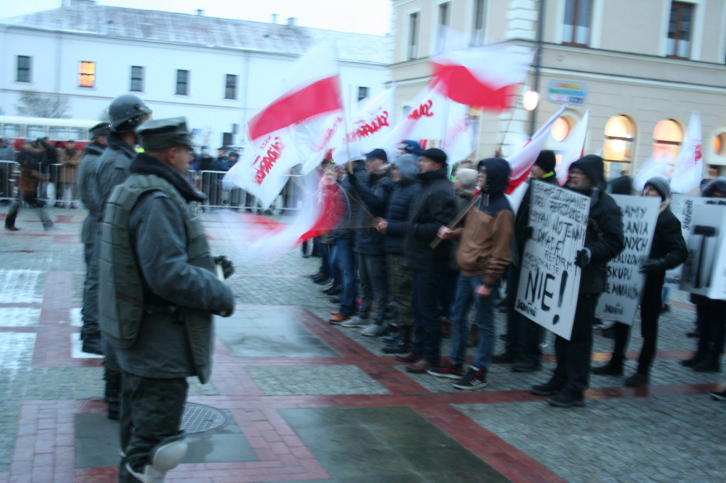 Zamość: Obchody 13 grudnia - 37. rocznica wprowadzenia stanu wojennego [FOTO]