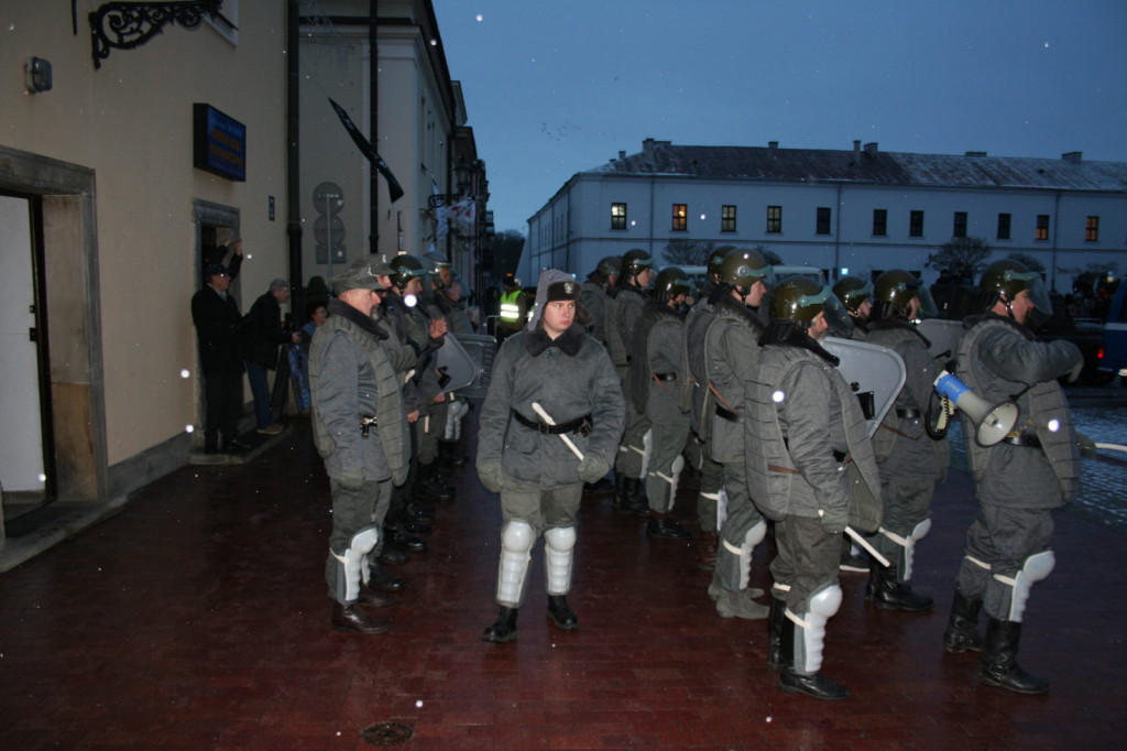 Zamość: Obchody 13 grudnia - 37. rocznica wprowadzenia stanu wojennego [FOTO]