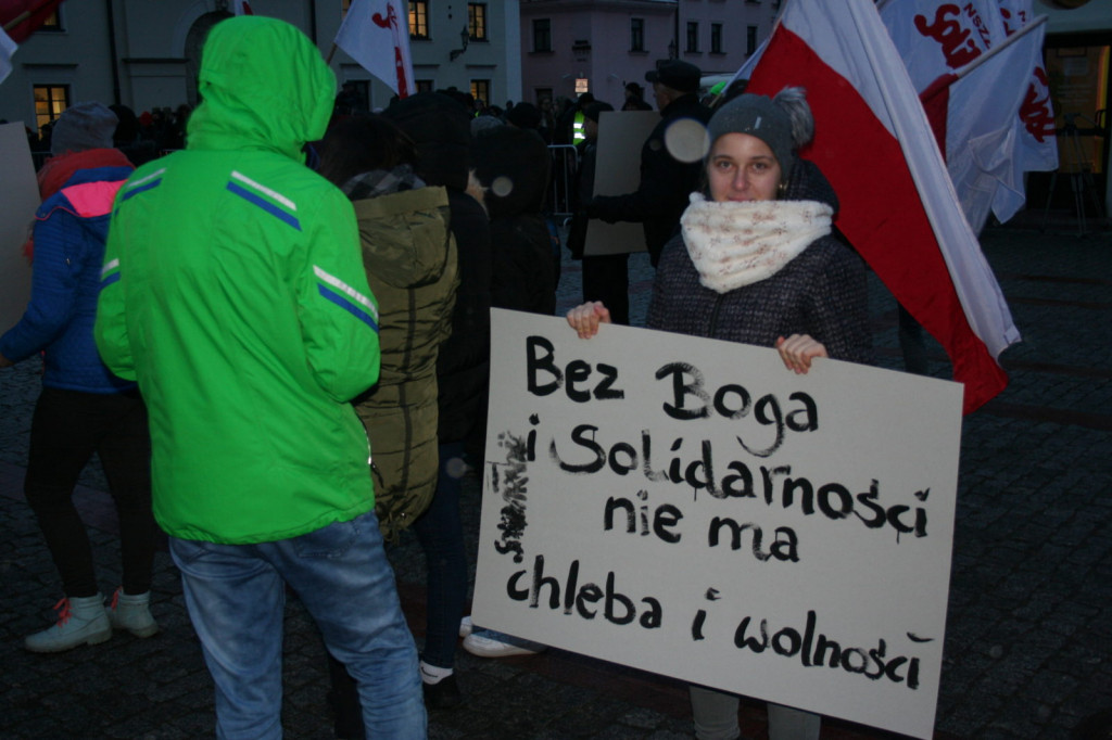 Zamość: Obchody 13 grudnia - 37. rocznica wprowadzenia stanu wojennego [FOTO]