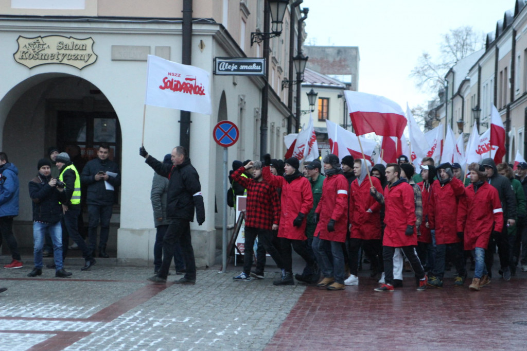 Zamość: Obchody 13 grudnia - 37. rocznica wprowadzenia stanu wojennego [FOTO]
