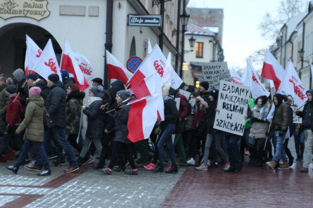 Zamość: Obchody 13 grudnia - 37. rocznica wprowadzenia stanu wojennego [FOTO]