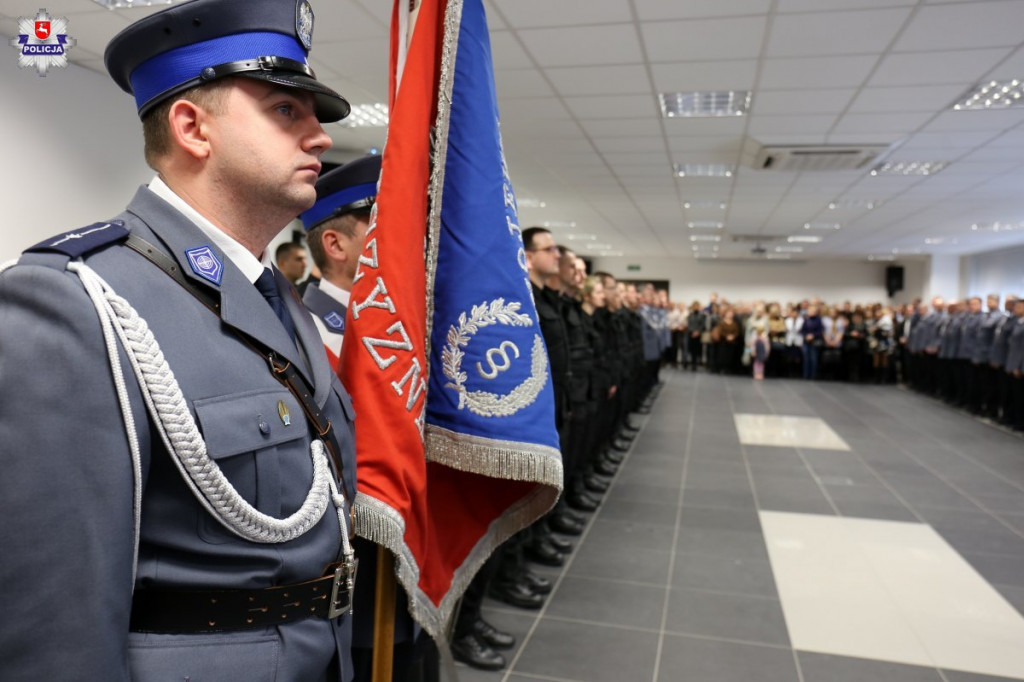 Lublin: Nowi funkcjonariusze, odznaczenia i medale [FOTO]