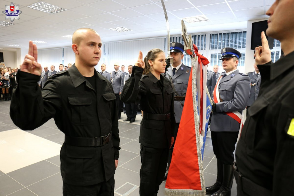 Lublin: Nowi funkcjonariusze, odznaczenia i medale [FOTO]