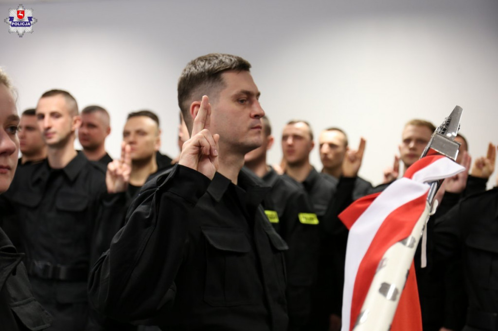 Lublin: Nowi funkcjonariusze, odznaczenia i medale [FOTO]
