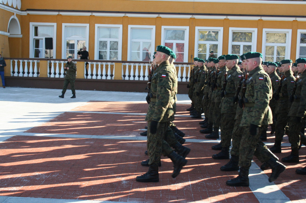 Zamość: Przysięgę złożyło 85 żołnierzy służby przygotowawczej [FOTO]