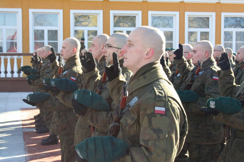 Zamość: Przysięgę złożyło 85 żołnierzy służby przygotowawczej [FOTO]