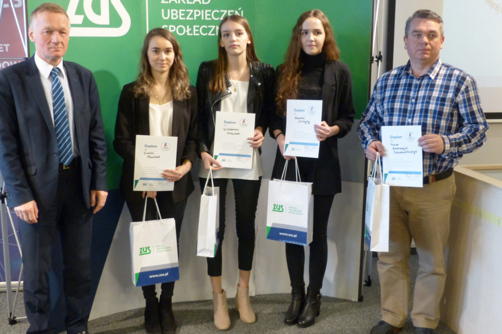 Uczennice z Biłgoraja na podium olimpiady ZUS