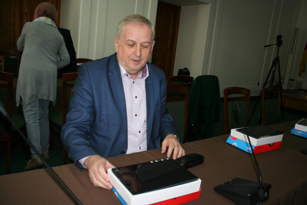 Zamość: Rada miasta zagłosuje przez tablety. Wdrożenie programu eSesja [FOTO, VIDEO]