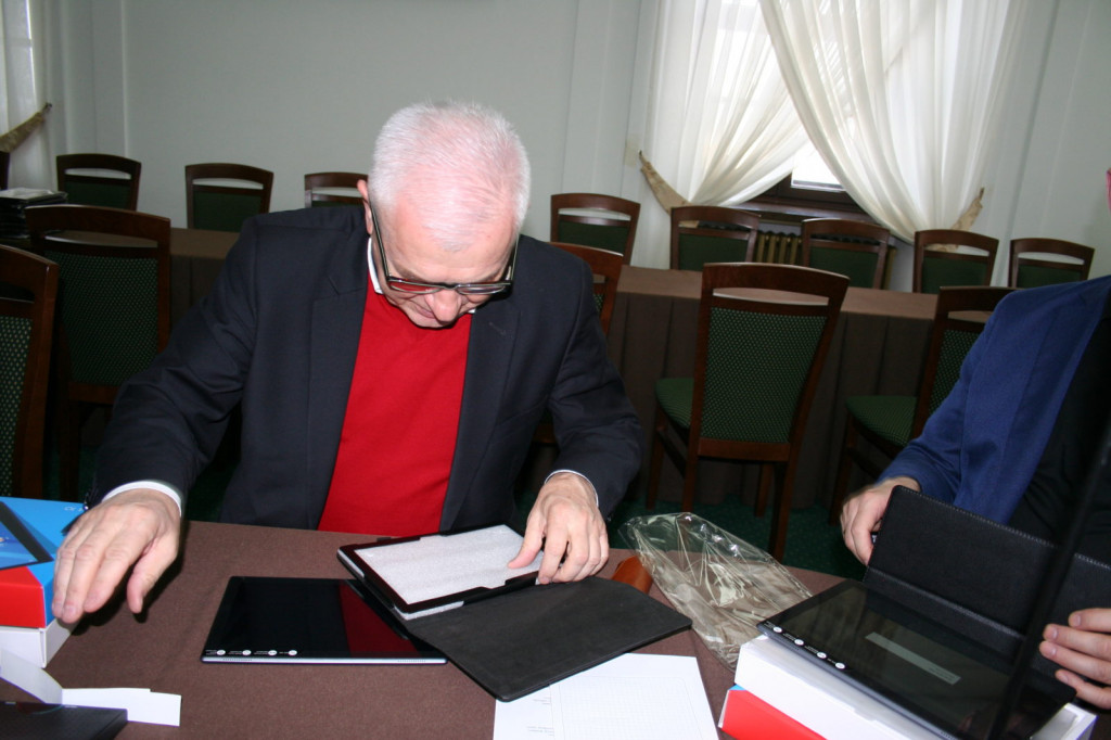 Zamość: Rada miasta zagłosuje przez tablety. Wdrożenie programu eSesja [FOTO, VIDEO]