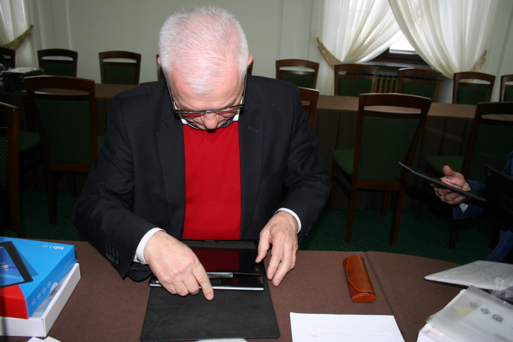 Zamość: Rada miasta zagłosuje przez tablety. Wdrożenie programu eSesja [FOTO, VIDEO]