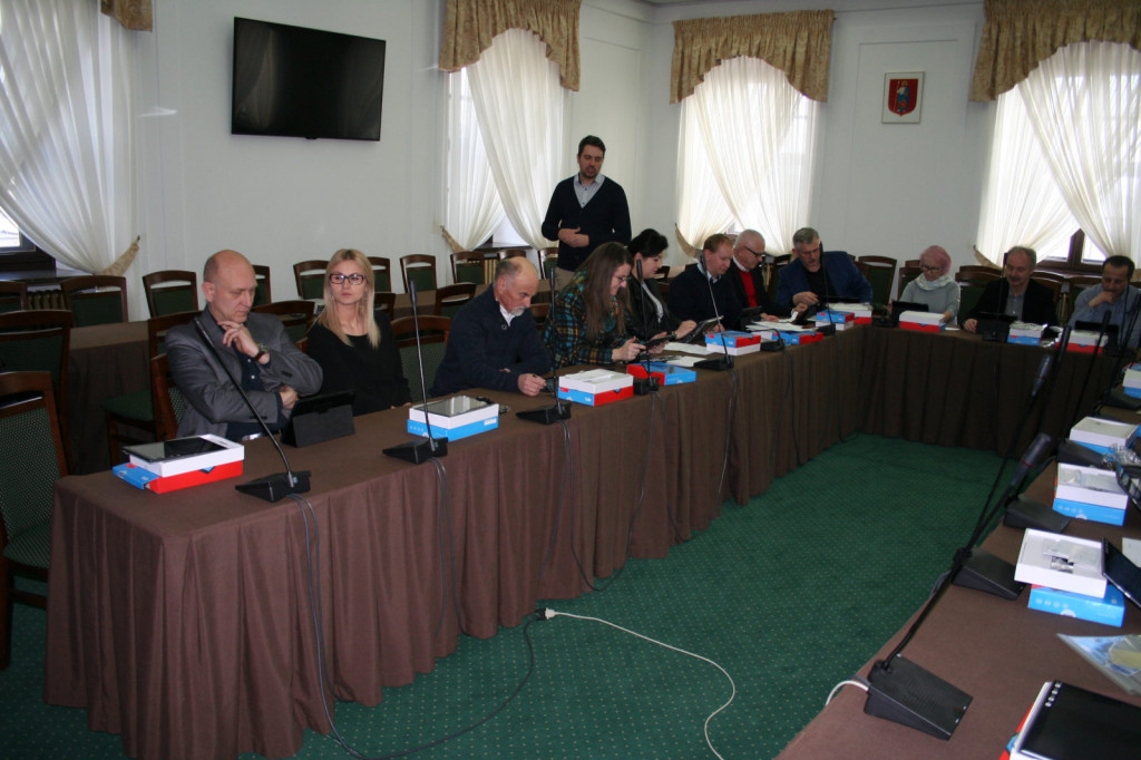 Zamość: Rada miasta zagłosuje przez tablety. Wdrożenie programu eSesja [FOTO, VIDEO]