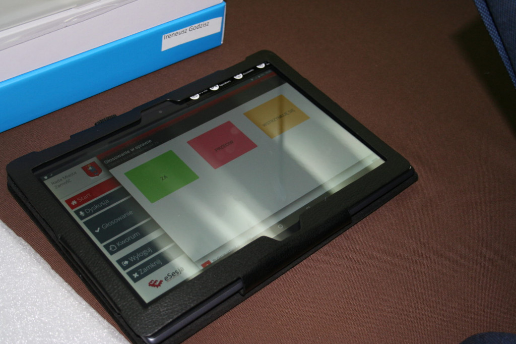 Zamość: Rada miasta zagłosuje przez tablety. Wdrożenie programu eSesja [FOTO, VIDEO]