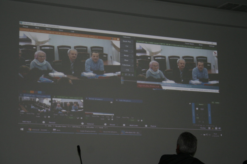 Zamość: Rada miasta zagłosuje przez tablety. Wdrożenie programu eSesja [FOTO, VIDEO]