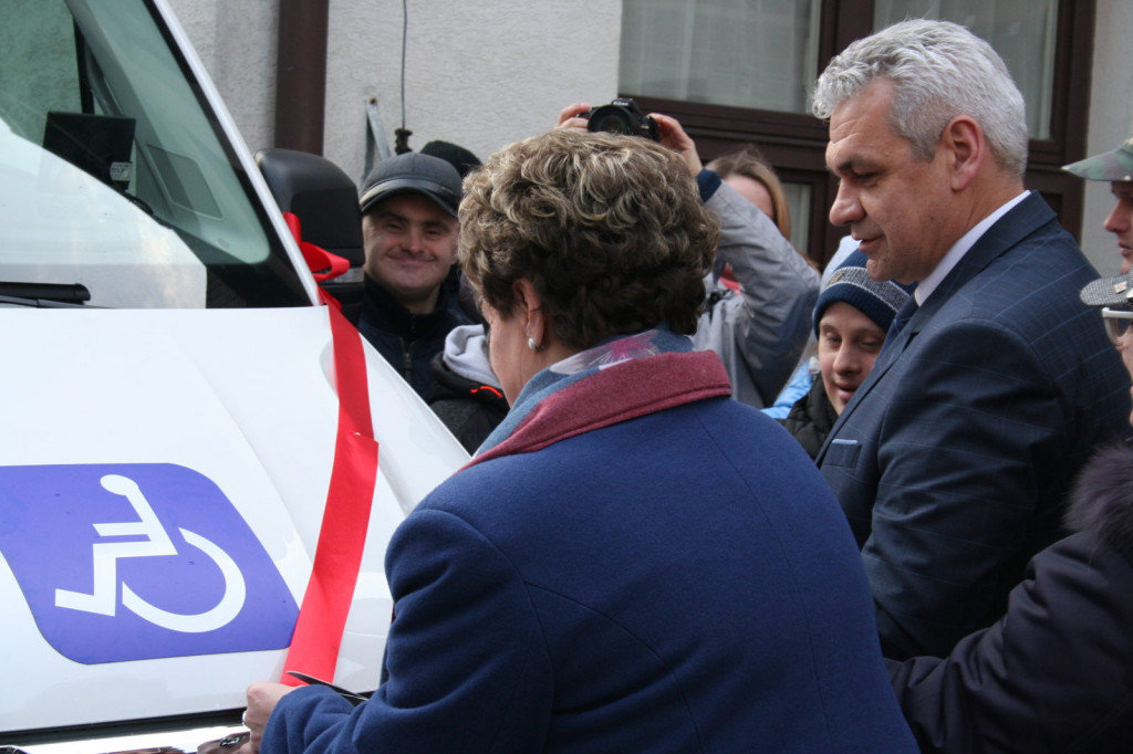 Zamość: PSONI oddało do użytku autobus [FOTO, VIDEO]