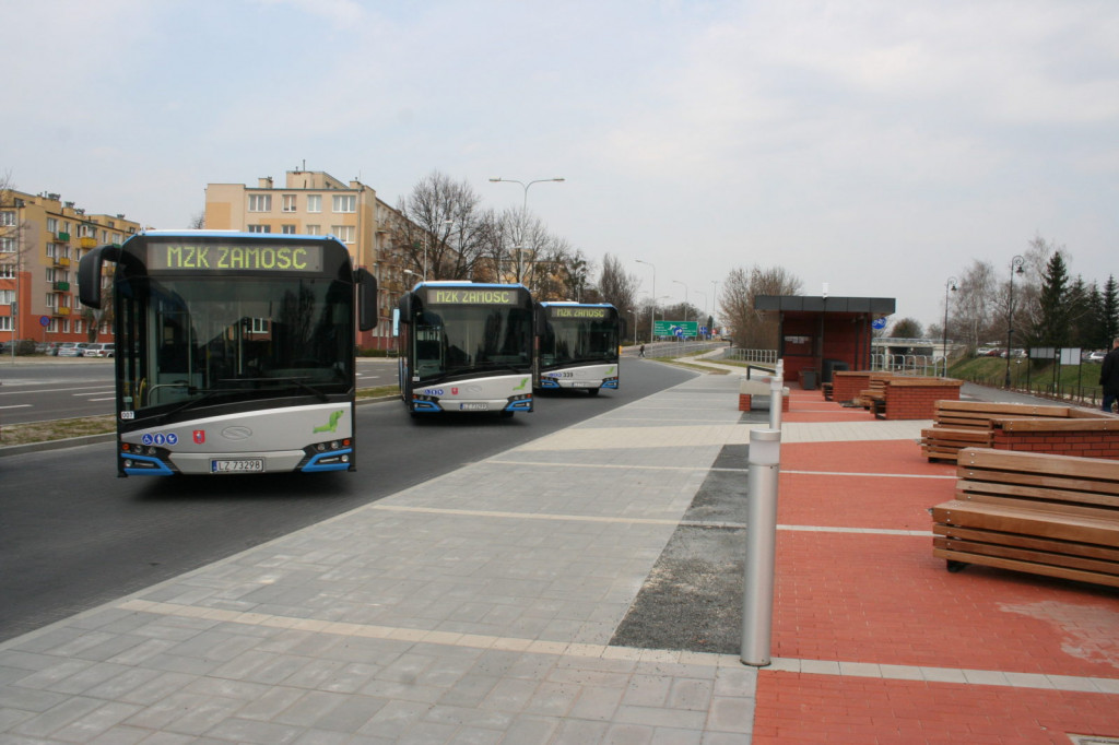 Zamość: Centrum przesiadkowe dla podróżnych i 8 autobusów oficjalnie oddane [FOTO, VIDEO]