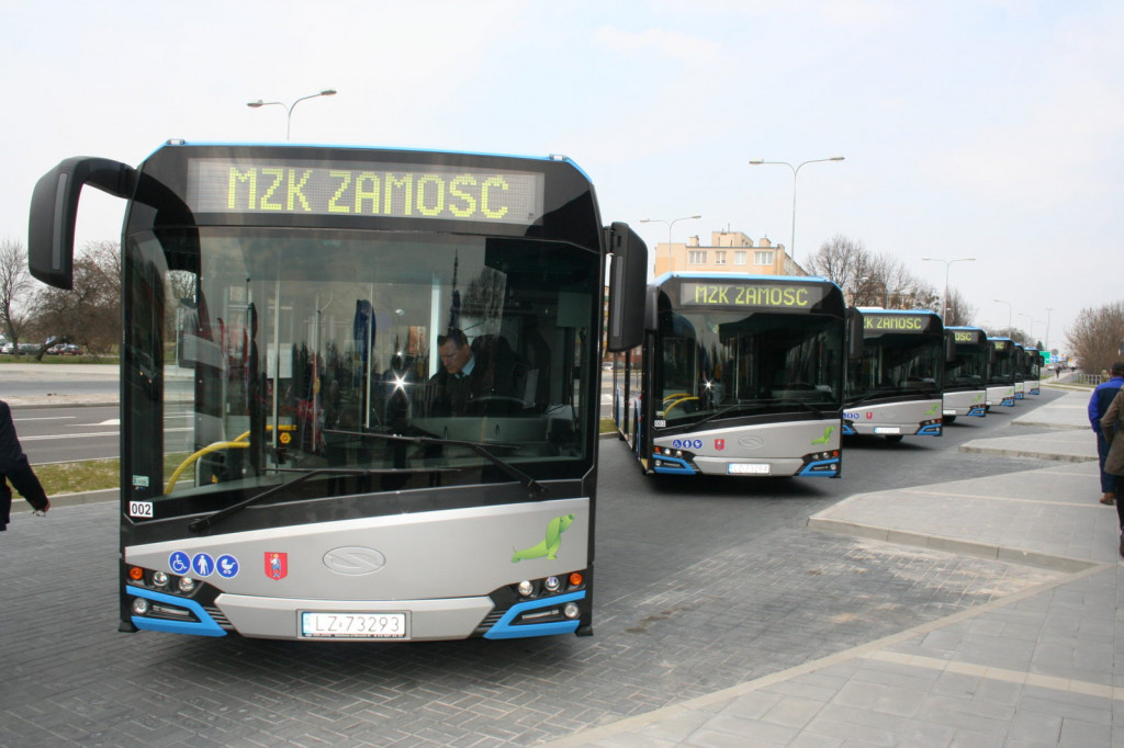 Zamość: Centrum przesiadkowe dla podróżnych i 8 autobusów oficjalnie oddane [FOTO, VIDEO]
