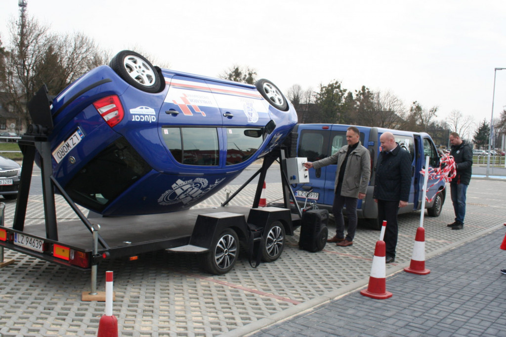 Zamość: Centrum przesiadkowe dla podróżnych i 8 autobusów oficjalnie oddane [FOTO, VIDEO]