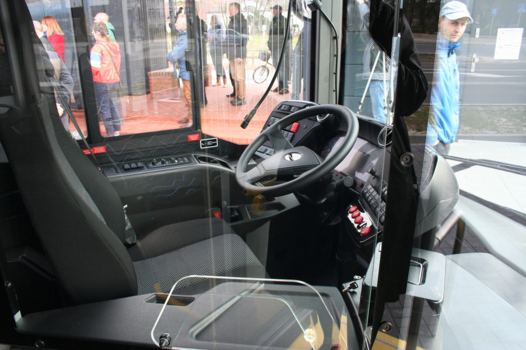 Zamość: Centrum przesiadkowe dla podróżnych i 8 autobusów oficjalnie oddane [FOTO, VIDEO]